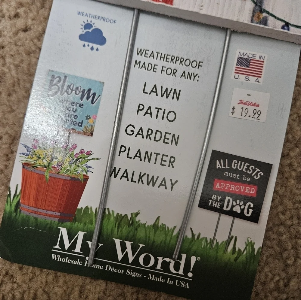 Set Of 4 Holiday Yard/plant Pokes!
